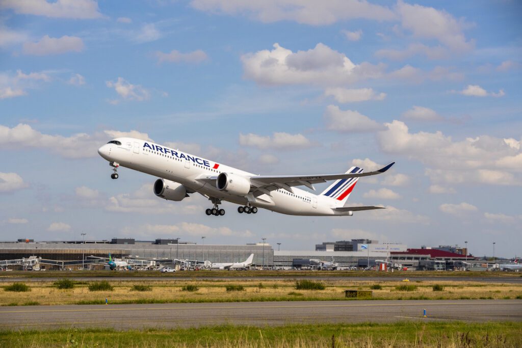 Air France A350 takeoff